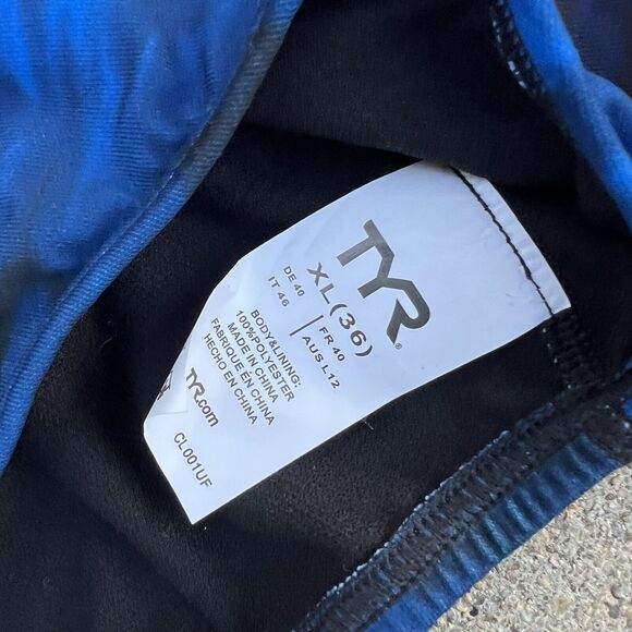 TYR Diffusion Trinity Fit One Piece Swimsuit women’s XL (36) NWT RED WHITE BLUE - Picture 8 of 9